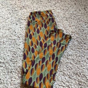 Lularoe one size leggings. Pretty fall colors.